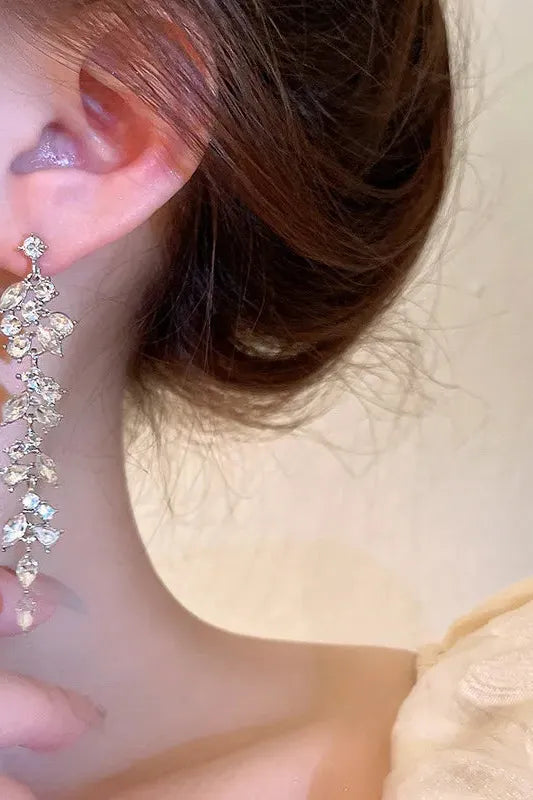 Charming Leaf Dangle Earrings | Sparkling Diamond Accents
